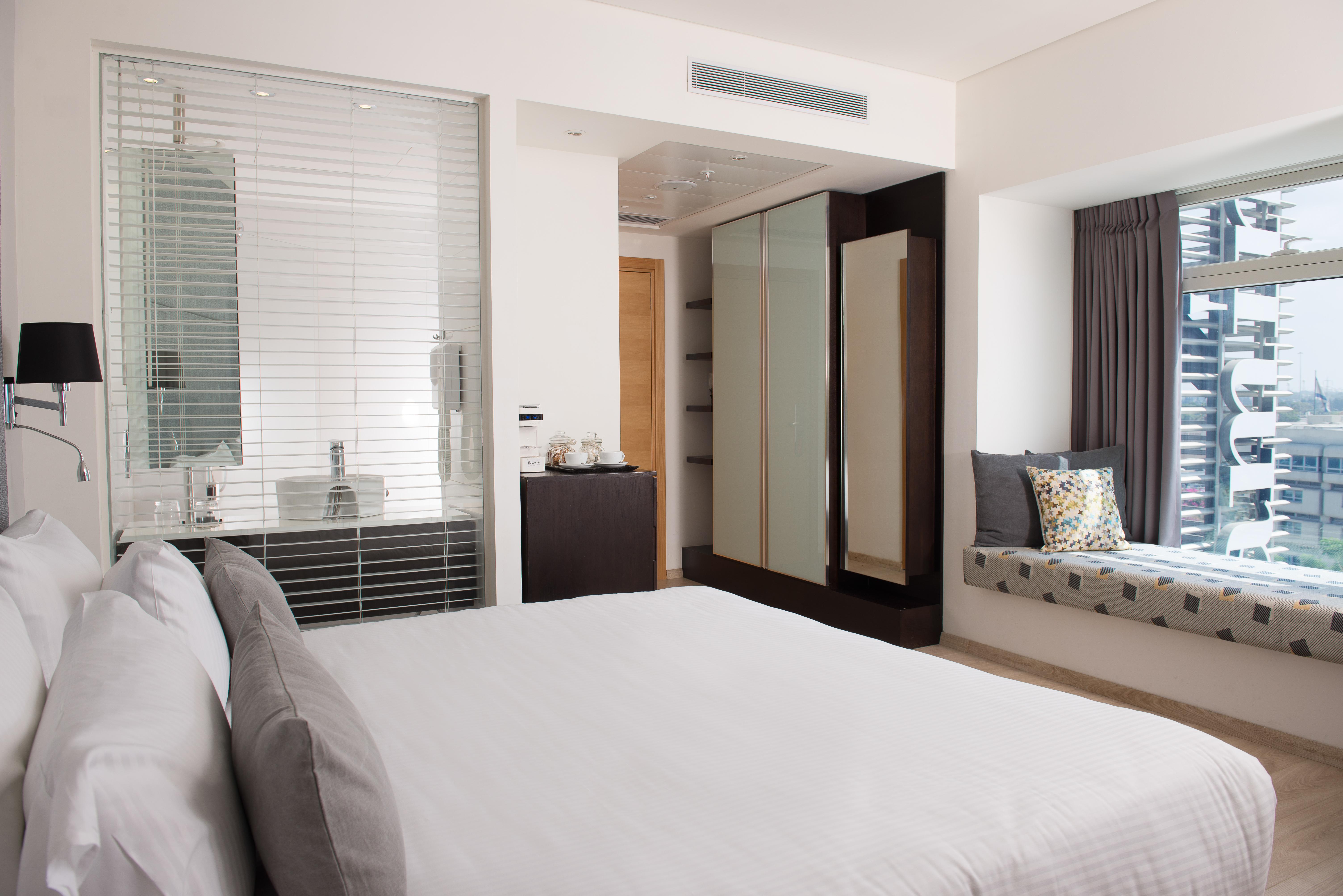 Benjamin Business Hotel Herzelia Exterior foto