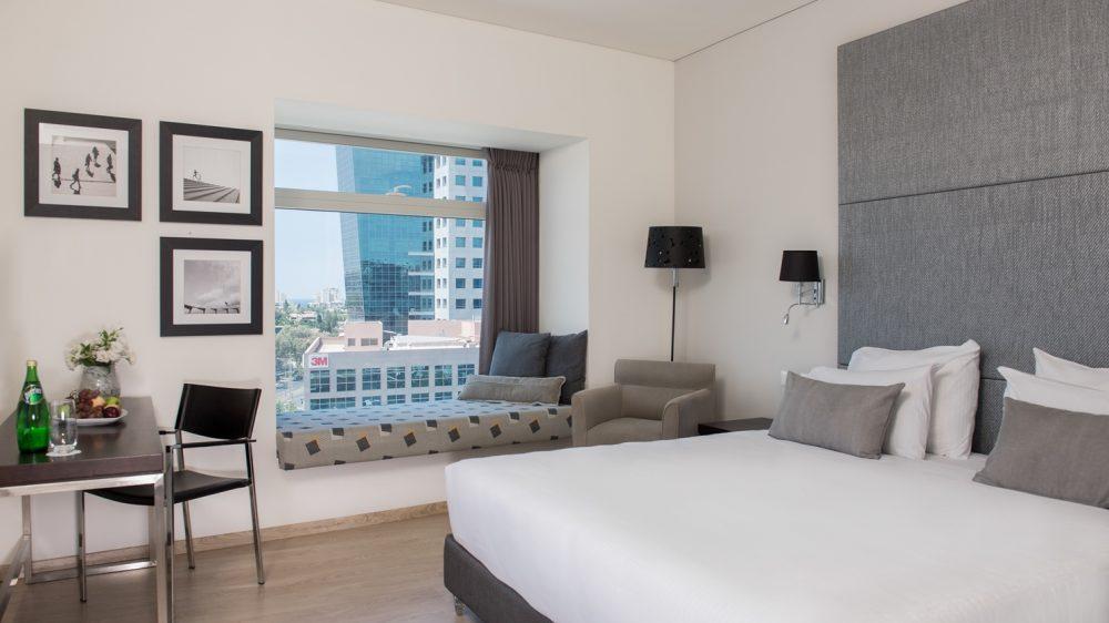 Benjamin Business Hotel Herzelia Exterior foto